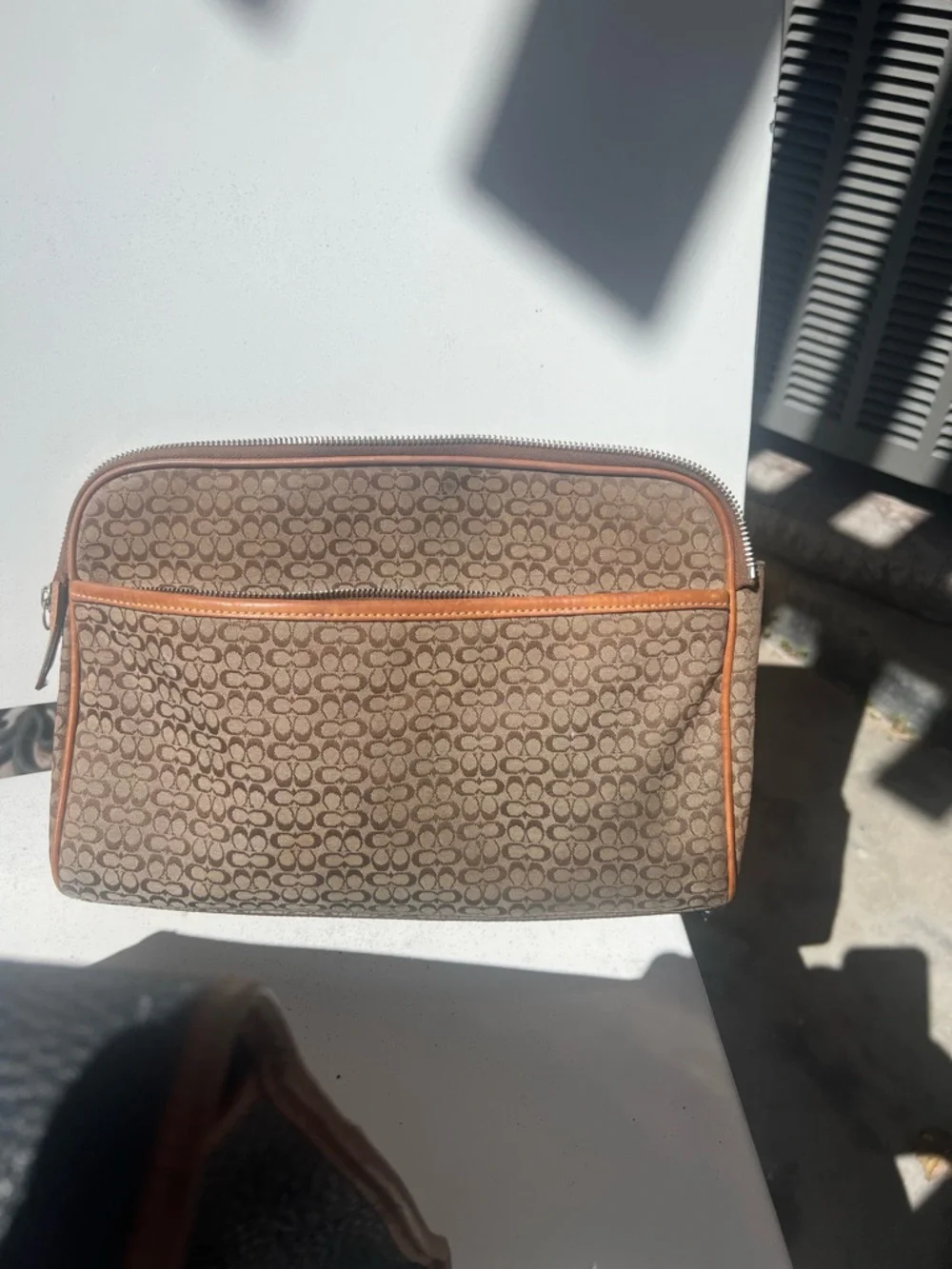 Coach Brown Signature Canvas makeup Pouch with Tan Leather Trim large - Picture 2 of 3